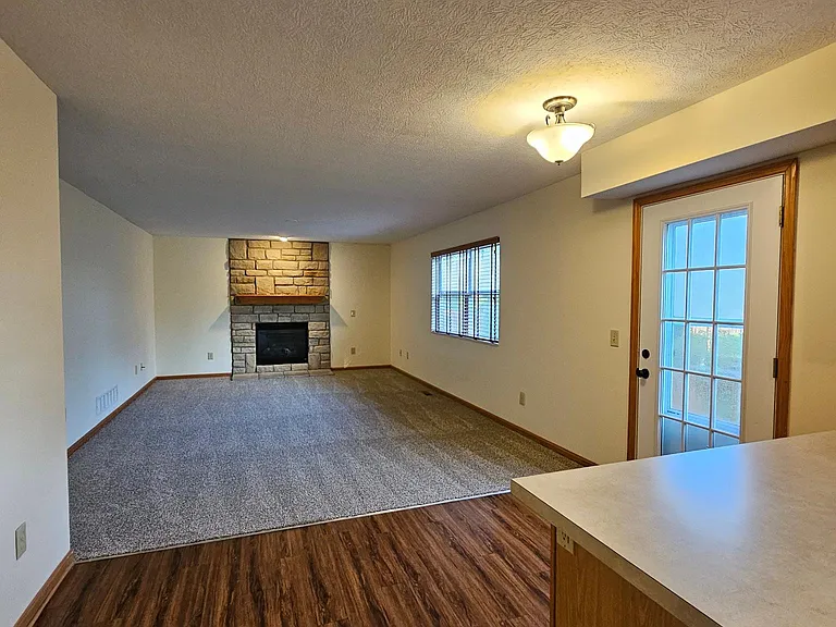 4466 Edgarton Dr — Photo 3