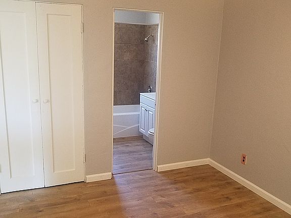 4th image of 4072 Alabama St #1/2