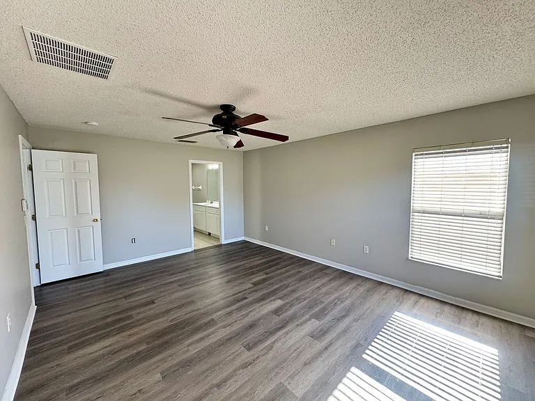 639 Bittern Ct — Photo 27
