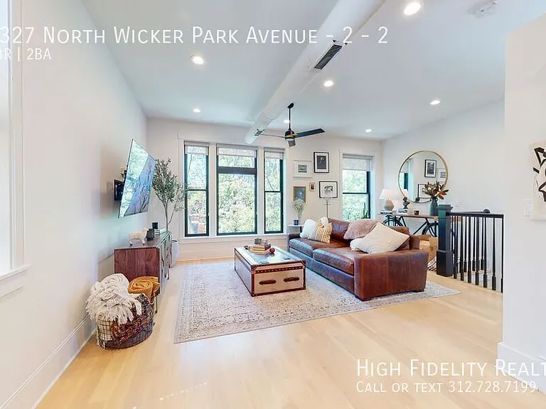 1327 N Wicker Park Ave #2 — Photo 3