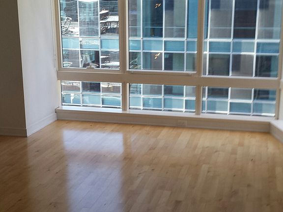 4th image of 301 Mission St APT 14B