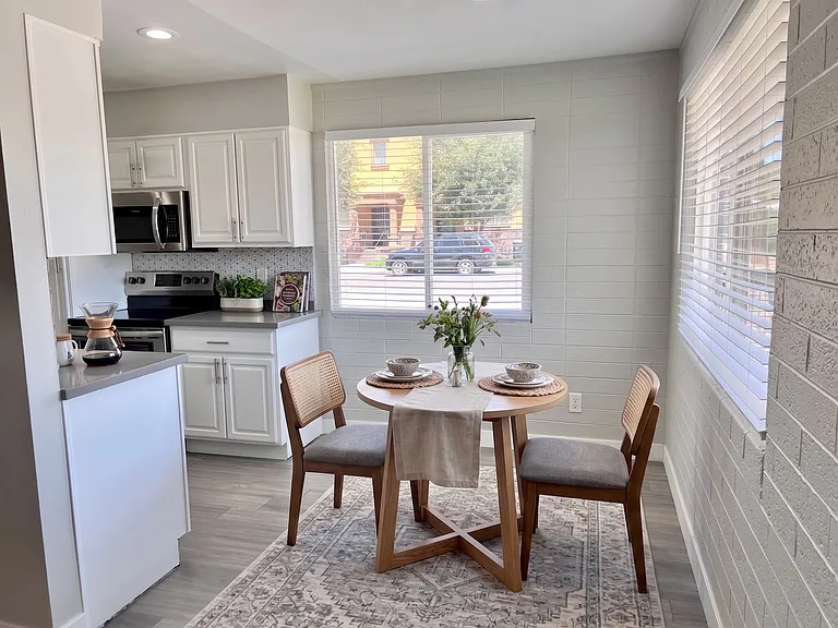 2601 E Turney Ave #1 — Photo 8