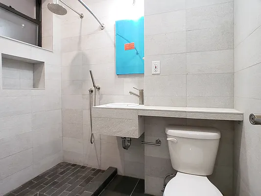 Rented by Brighton Management | media 3