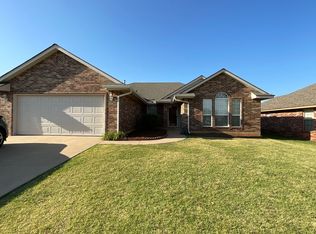 1904 NW 173rd St, Edmond, OK 73012