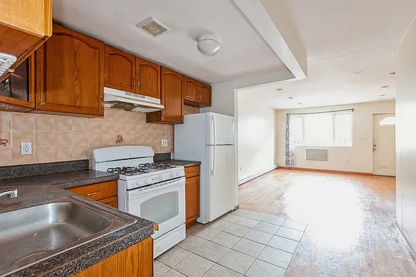 Rented by Coldwell Banker American Homes | media 11