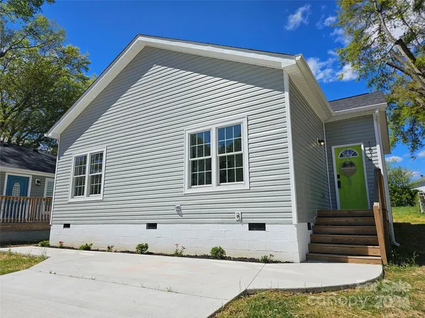 1614 1/2 W McFarland Ave, Gastonia, NC 28052