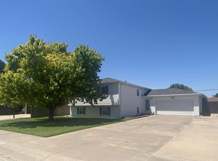 2511 E 19th St, Hays, KS 67601