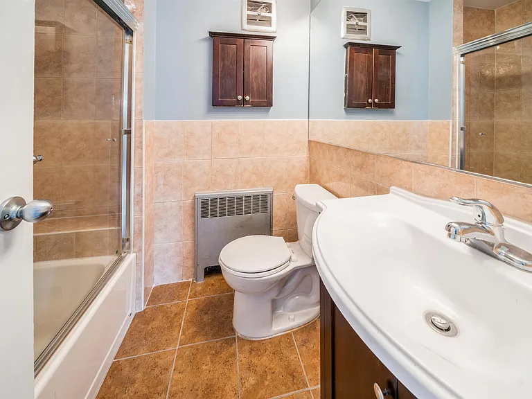 2761 Kennedy Blvd #2 — Photo 6