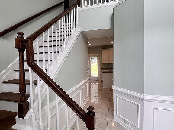 2nd image of 3985 Shallowford Gre Ct