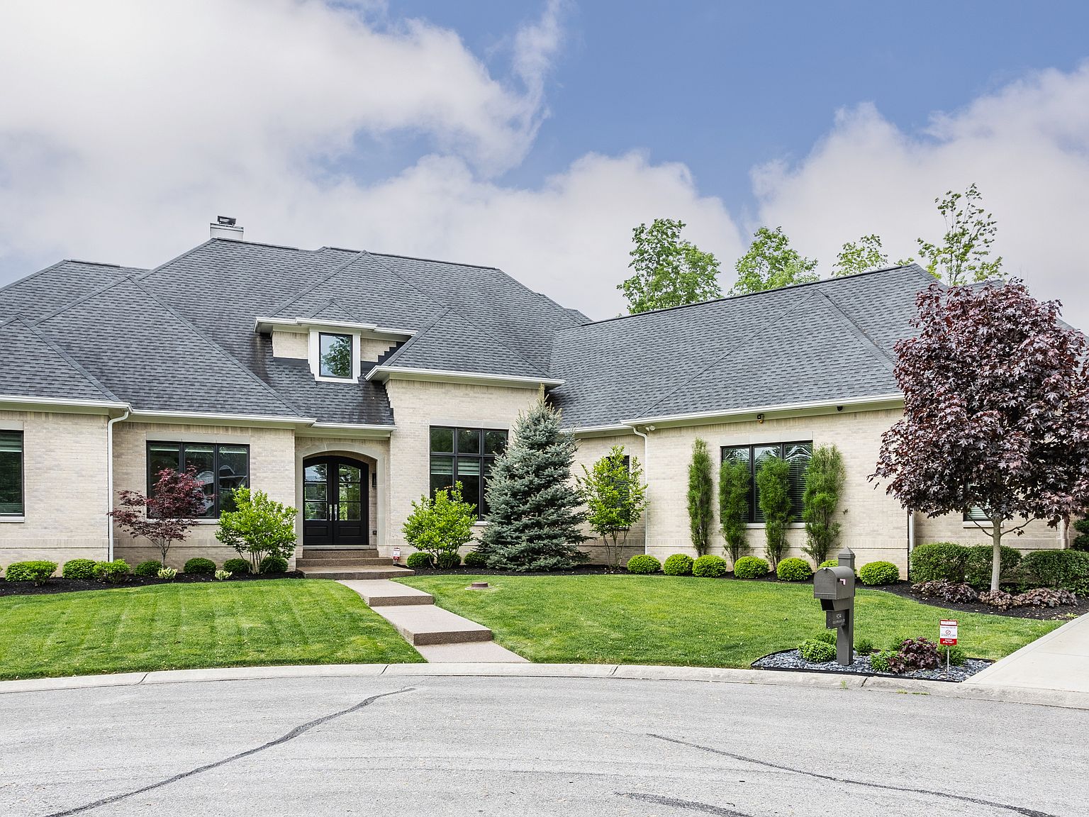 9234 Willowgate Cir, Indianapolis, IN 46260 Zillow