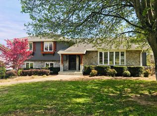 1028 Edgewater Cir, Gallatin, TN 37066