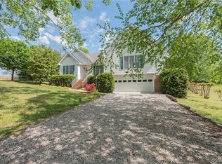 8340 Soft Wind Dr, Mechanicsville, VA 23111