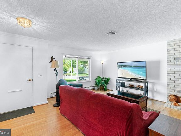 5th image of 15400 Short Ridge Ct #42-A