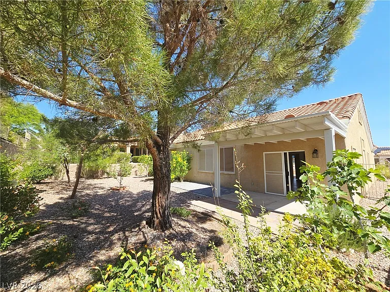 10309 Longwood Dr — Photo 32