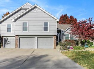 6006 N Clinton Ln, Gladstone, MO 64119