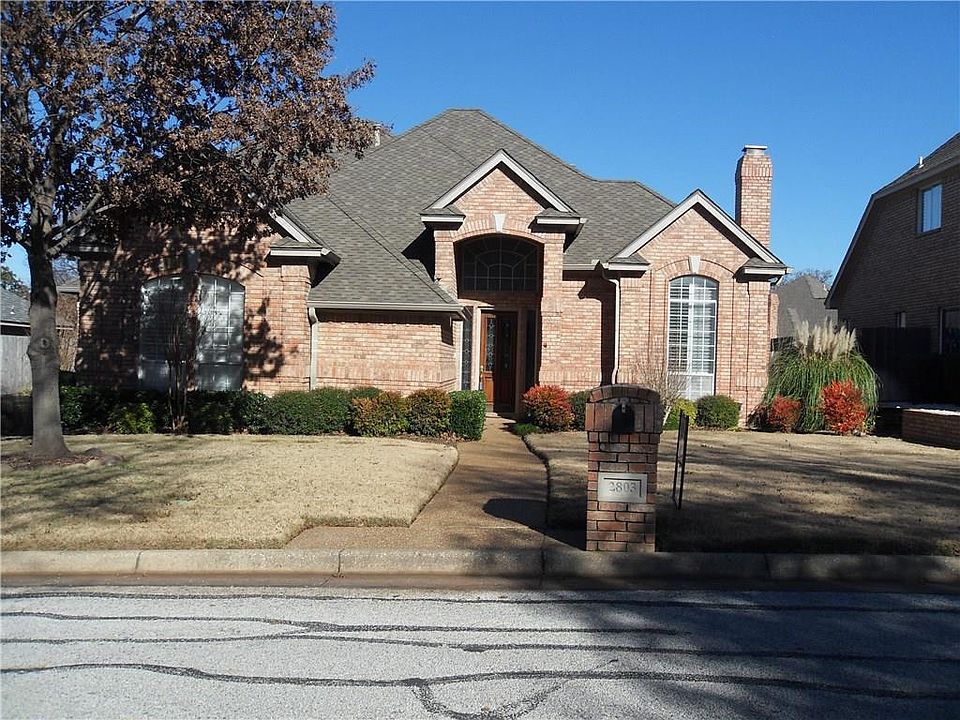 1st image of 2803 Pomponessett Dr