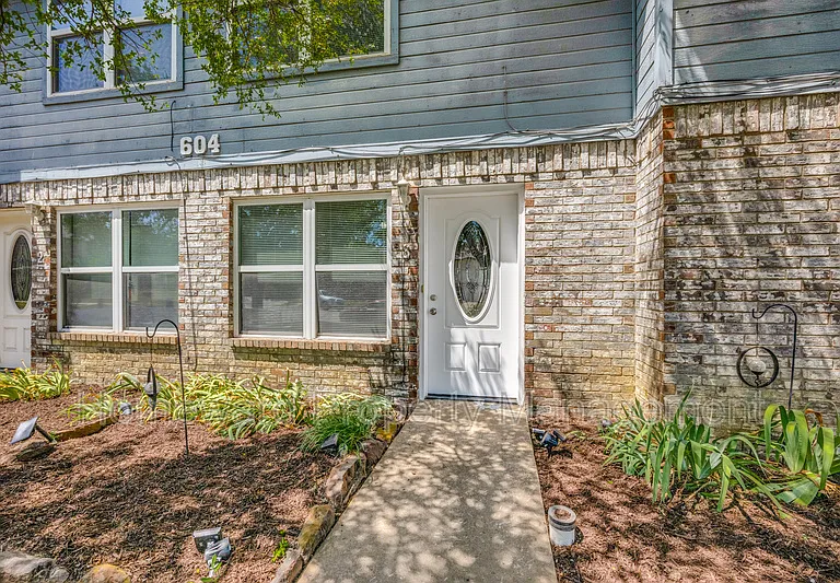 604 Meadow View Ct #3 — Photo 11