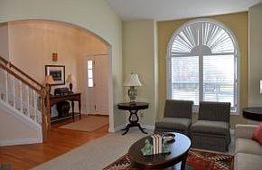 4th image of 2417 E Canada Dr
