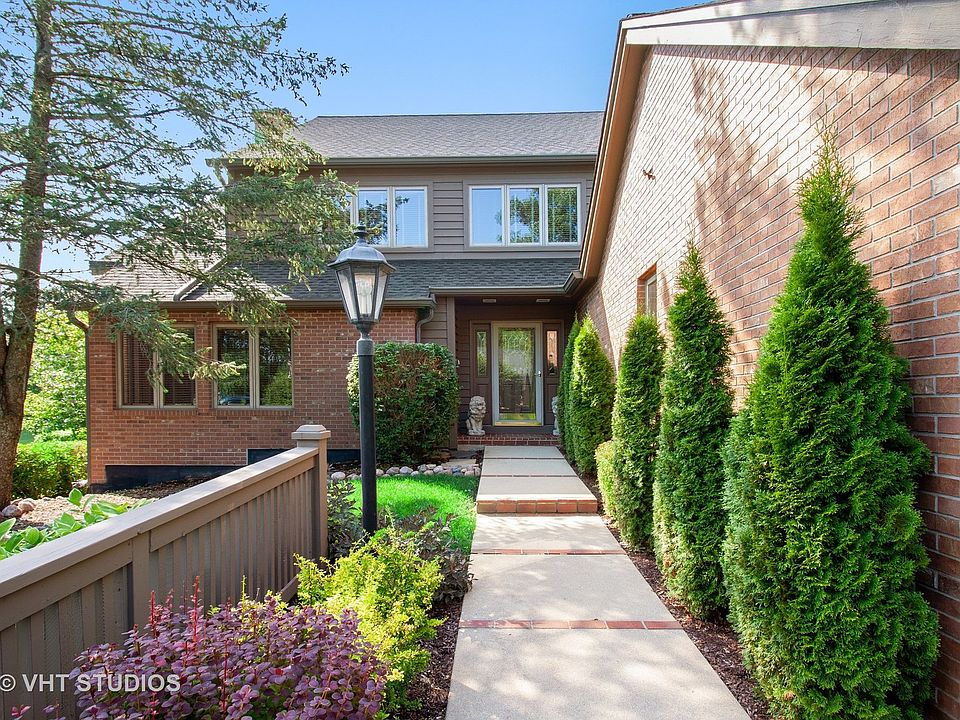 1st image of 2493 Tall Oaks Dr