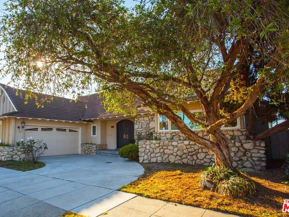 1st image of 4561 Don Felipe Dr