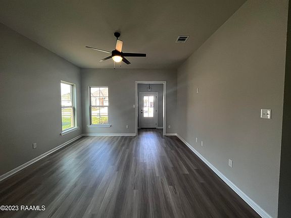 2nd image of 126 Lightbourne Dr