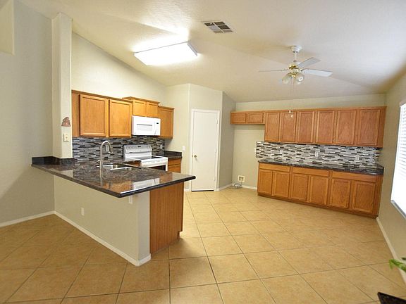 5th image of 2213 S Tucana Ln