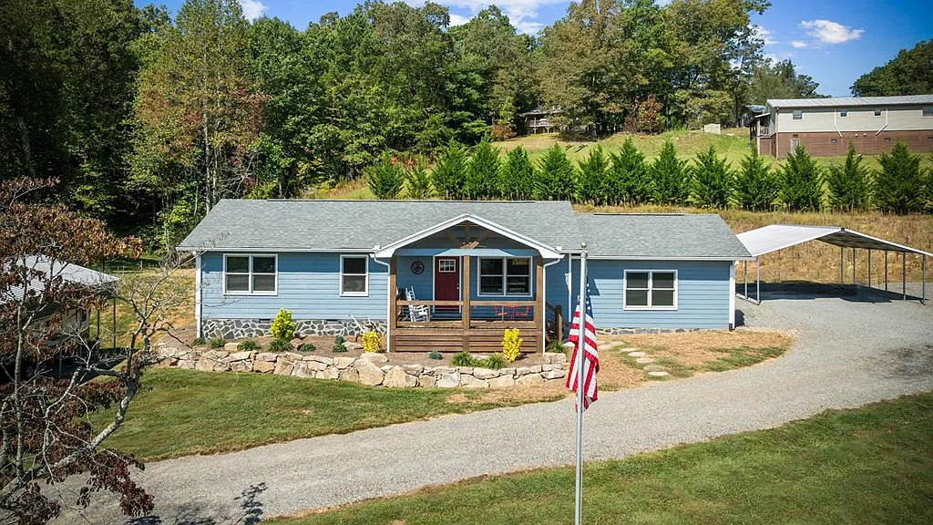 1201 Ada St photo 1