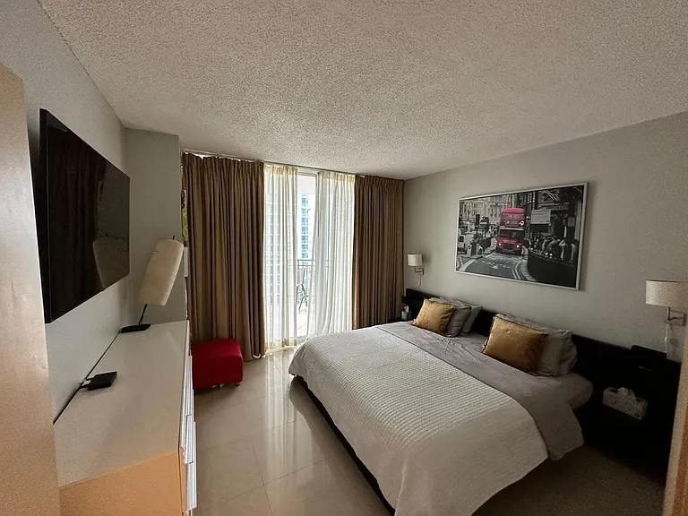 17375 Collins Ave #1507 — Photo 14