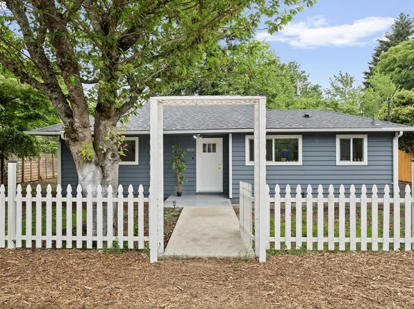 8923 SE Clinton St, Portland, OR 97266