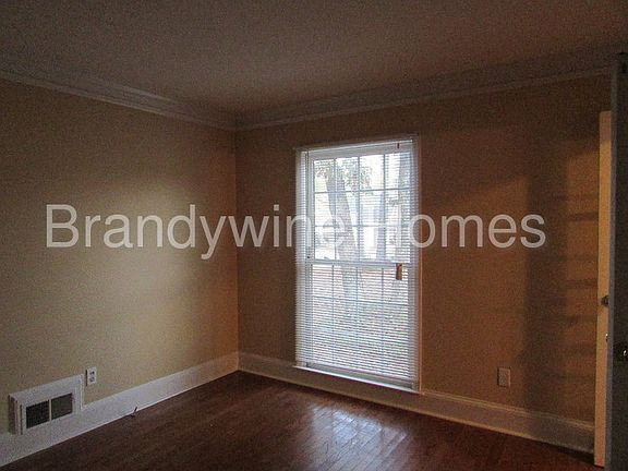 2nd image of 295 Rosewood Cir