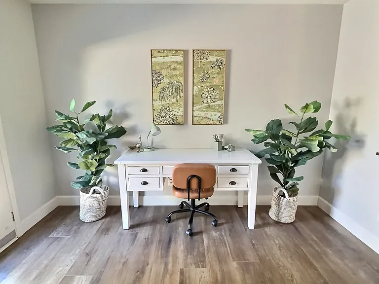 8237 N Del Mar Ave — Photo 12