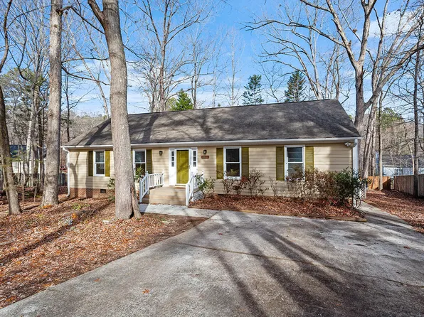 115 Hampton Ct, Chapel Hill, NC 27514