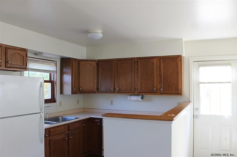 5th image of 1209-1211 N CREEK Road