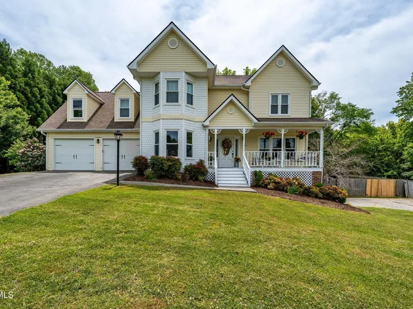 4314 Summerfield Dr, Piney Flats, TN 37686