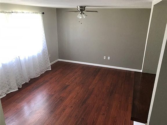 3rd image of 640 Coliseum Dr