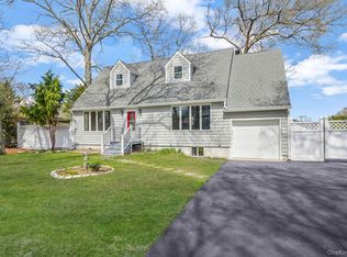 41 Seaside Avenue, Patchogue, NY 11772