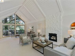 2033 Manzanita Dr, Oakland, CA 94611