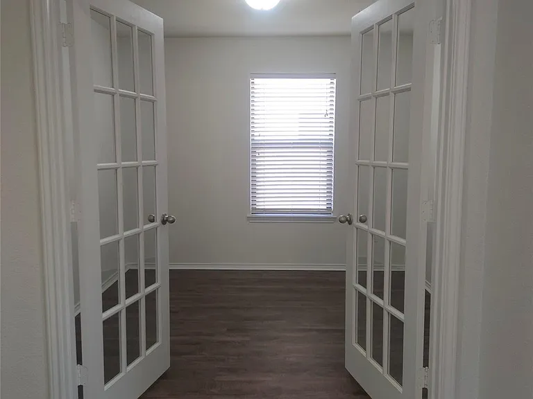 160 Rummel Dr — Photo 8