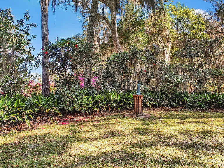 1321 Azalea Ave — Photo 29