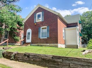 26 S 9th St, Belleville, IL