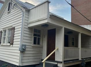 1 Harlem Ct, Charleston, SC 29403