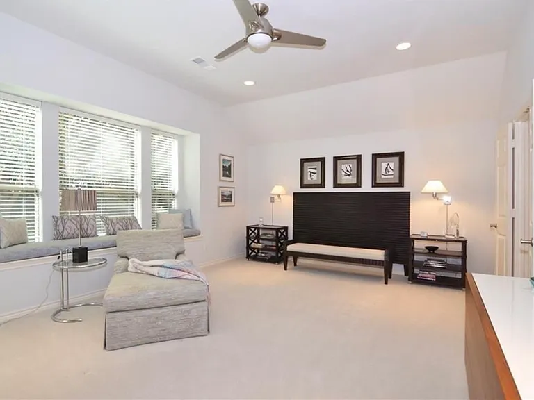 714 Pelican Hills Dr — Photo 14