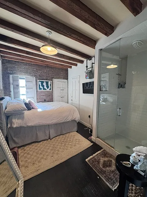121 Baxter Street — Photo 4