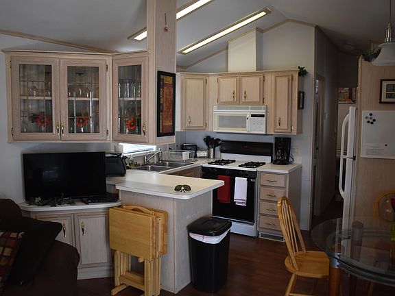 5th image of 555 Beachcomber Blvd #242