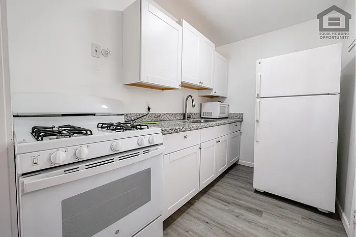 3315 E Cambridge Ave #3 — Photo 14