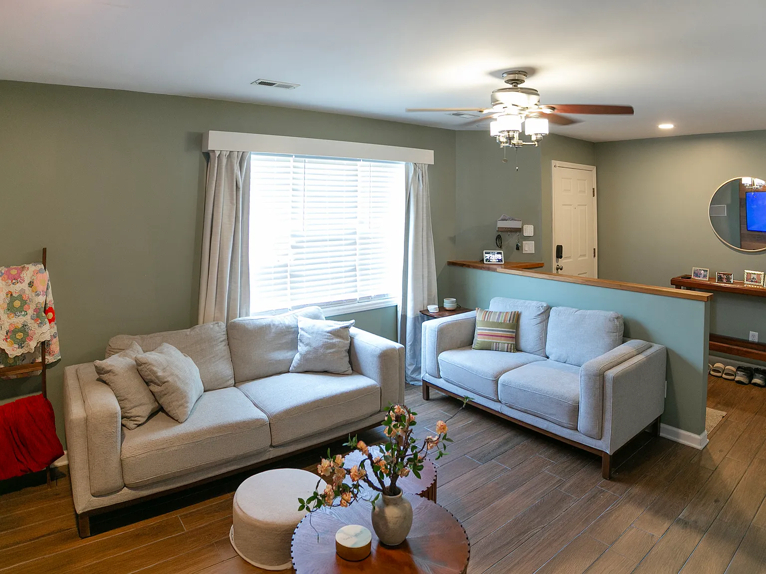 3 bed, 2.5 bath, 1453 sqft, $1,600 — Photo 3