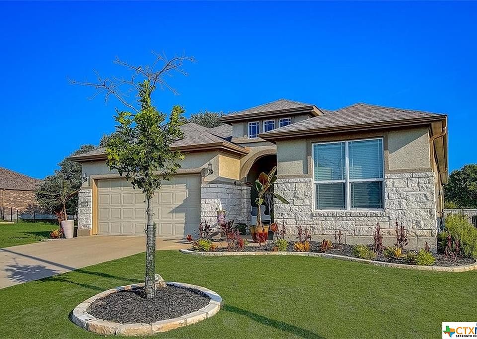 209 Bluestem Dr Georgetown Tx 78633 Zillow [ 682 x 960 Pixel ]