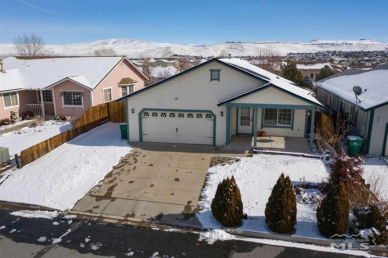 570 Blue Skies Dr photo 1