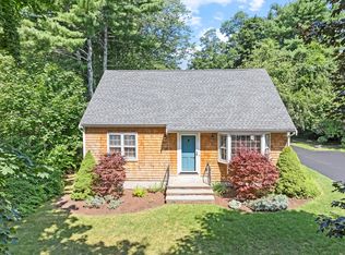 9 Briggs Ter, Marion, MA 02738