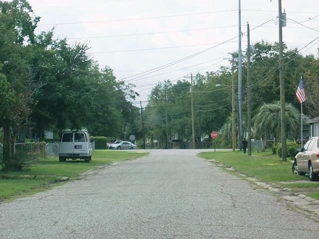 2nd image of 2209 Cambridge Ave